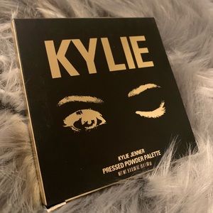 ✨ Sorta Sweet Palette by Kylie Jenner